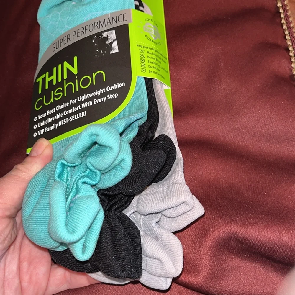 NEW Road Runner R-Gear Running Socks multicolor 3 pack SIZE 5-7 cushion no shoe